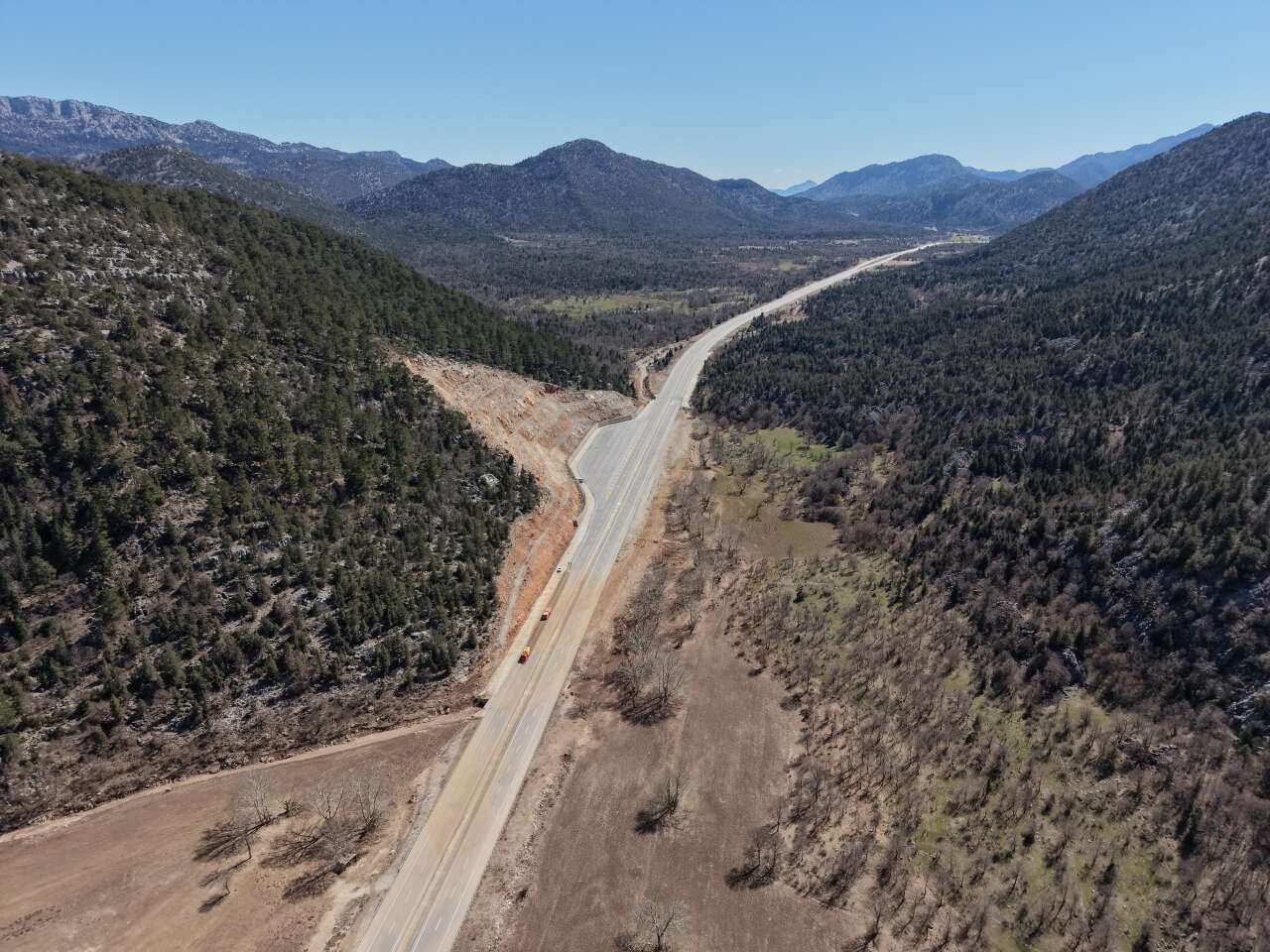 Yaklaşık 1 ay sonra açılan Konya-Antalya yolu havadan görüntülendi 5